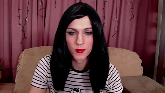 Snapshot of _CRYSTAL_tgirl chatting on February 5, 2025, 8:46 pm CRYSTAL tgirl online show from February 5, 2025, 8:46 pm