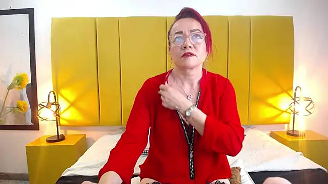 Lupiita223 online show from November 12, 2025, 12:49 pm