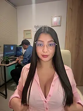 Snapshot of licky_lu chatting on May 4, 2026, 2:29 am licky lu online show from May 4, 2026, 2:29 am