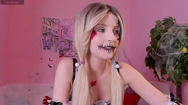 Katty Lights online show from October 31, 2025, 11:33 am