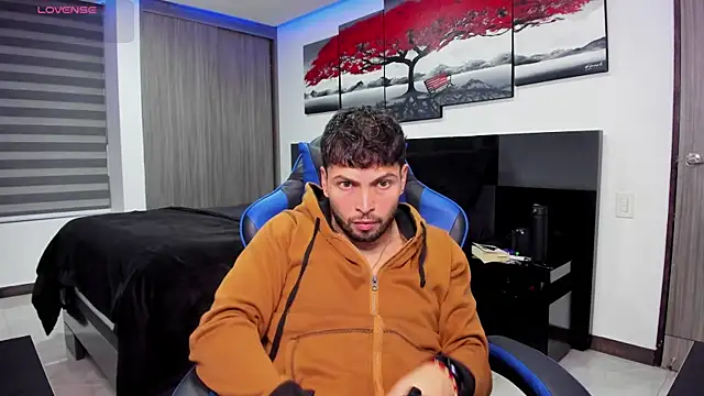 nick klaus online show from April 1, 2026, 11:24 pm