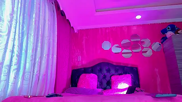 TiffanyMackensyy online show from March 7, 2026, 1:46 am