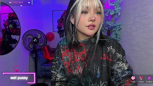 Theia moon online show from November 3, 2025, 1:23 pm