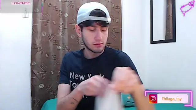 Snapshot of Thhiago_tay chatting on September 14, 2025, 8:19 pm Thhiago tay online show from September 14, 2025, 8:19 pm