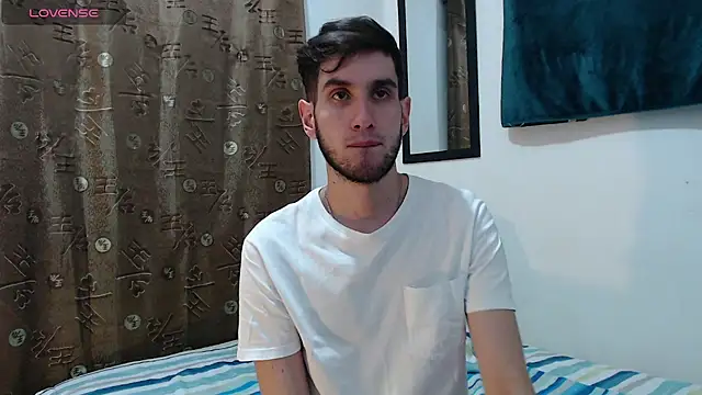 Snapshot of Thhiago_tay chatting on October 17, 2025, 5:54 am Thhiago tay online show from October 17, 2025, 5:54 am