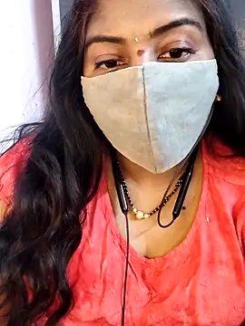 RomeoJuliet345 online show from March 5, 2026, 5:53 pm