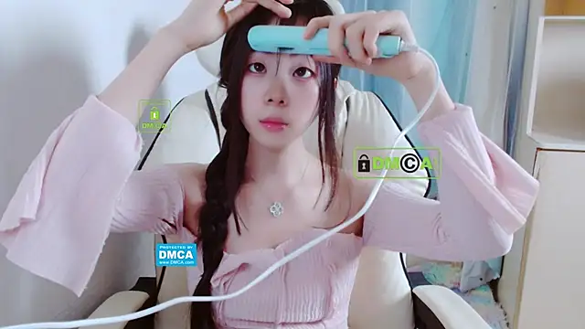 xiyao1314 online show from December 20, 2025, 1:23 am