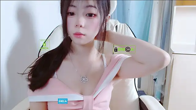 xiyao1314 online show from February 19, 2026, 2:18 am