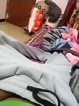 PracticalGum40 online show from December 7, 2024, 7:10 pm