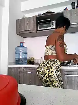 Snapshot of Alison_fitness chatting on January 25, 2025, 2:58 pm Alison fitness online show from January 25, 2025, 2:58 pm