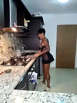 Snapshot of Alison_fitness chatting on February 1, 2025, 12:18 am Alison fitness online show from February 1, 2025, 12:18 am