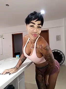 Snapshot of Alison_fitness chatting on February 16, 2025, 12:32 pm Alison fitness online show from February 16, 2025, 12:32 pm