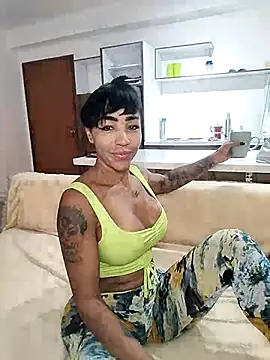 Snapshot of Alison_fitness chatting on March 2, 2025, 12:22 pm Alison fitness online show from March 2, 2025, 12:22 pm