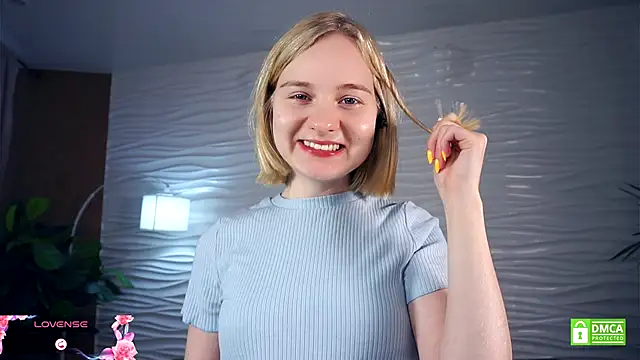 Snapshot of OdelinaFicken chatting on October 24, 2025, 5:26 am OdelinaFicken online show from October 24, 2025, 5:26 am