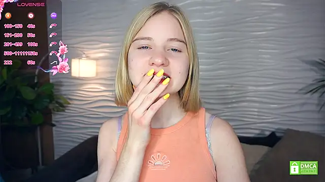 Snapshot of OdelinaFicken chatting on November 13, 2025, 4:11 am OdelinaFicken online show from November 13, 2025, 4:11 am