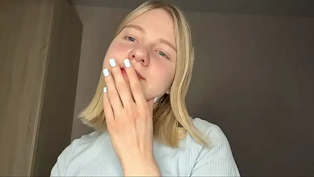 OdelinaFicken online show from February 13, 2026, 7:59 am