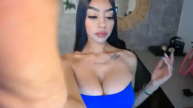 Tiffanny online show from January 16, 2025, 12:42 pm