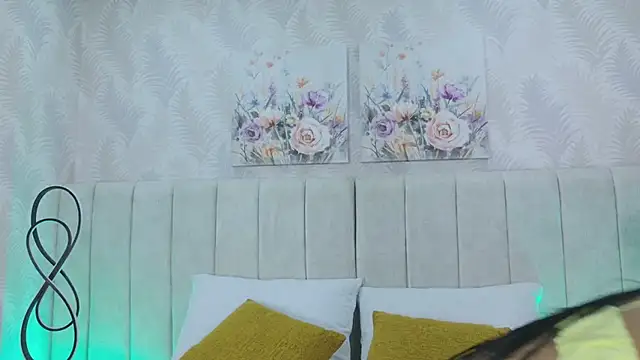 MeganCruzGB online show from April 15, 2026, 12:23 pm