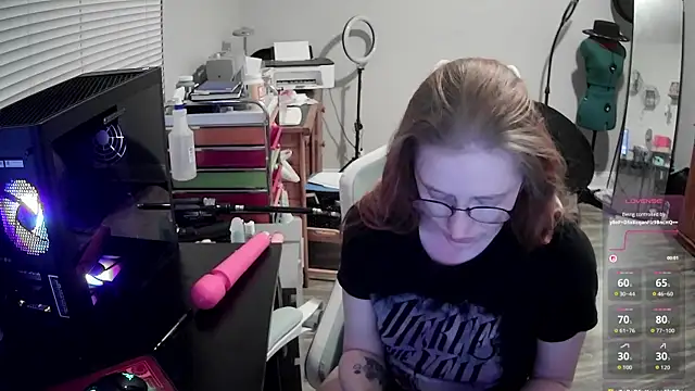 LilyFoxxx online show from March 4, 2026, 6:08 am