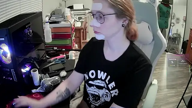 LilyFoxxx online show from March 8, 2026, 6:06 am