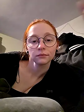 LilyFoxxx online show from March 30, 2026, 5:52 am