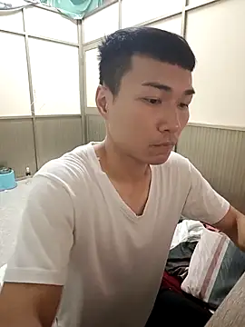 Snapshot of chiata410 chatting on March 15, 2025, 6:36 am chiata410 online show from March 15, 2025, 6:36 am