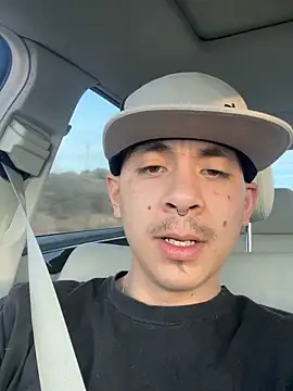 Cuminsideyou42 online show from February 17, 2025, 12:32 am