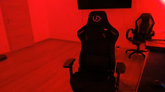 Georg1800 online show from April 4, 2026, 5:06 am