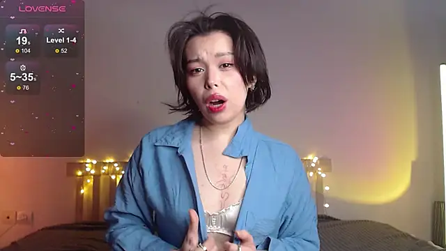 Snapshot of Mellovely chatting on January 6, 2025, 3:40 pm Mellovely online show from January 6, 2025, 3:40 pm