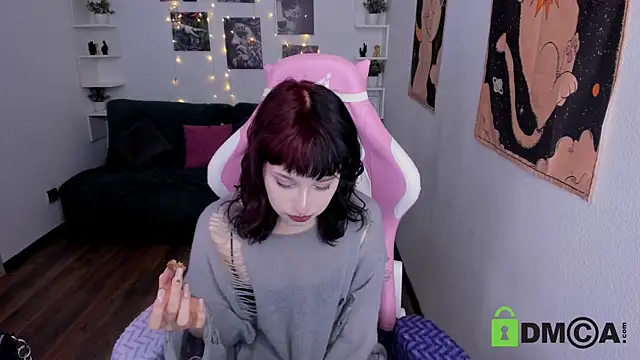Snapshot of ElizaNik_ chatting on March 8, 2025, 9:40 pm ElizaNik  online show from March 8, 2025, 9:40 pm