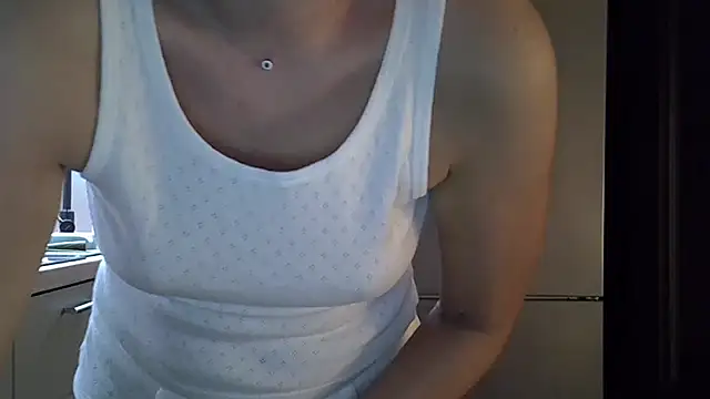 Snapshot of Lucky_Anna chatting on September 15, 2025, 9:15 pm Lucky Anna online show from September 15, 2025, 9:15 pm