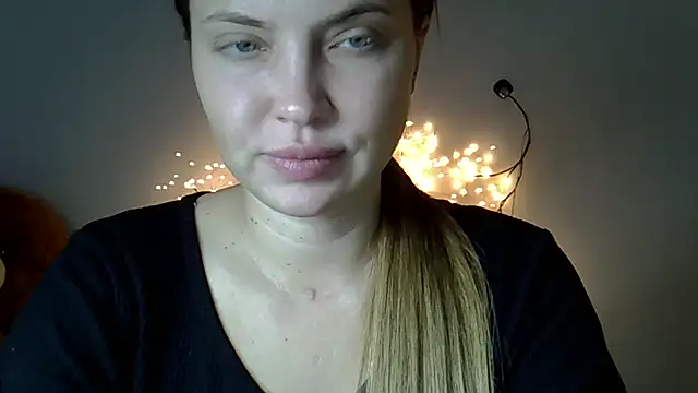 Snapshot of Lucky_Anna chatting on March 10, 2026, 7:30 pm Lucky Anna online show from March 10, 2026, 7:30 pm