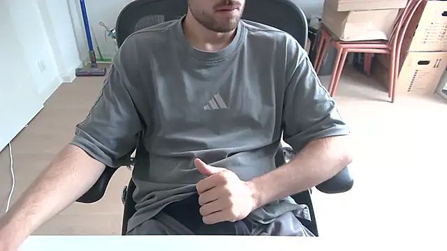 taallguyy 196 online show from May 19, 2026, 1:28 pm
