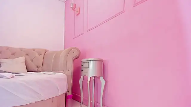 khloeblake online show from January 8, 2025, 10:26 am