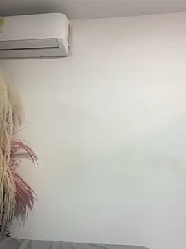 khloeblake online show from February 8, 2025, 11:34 pm