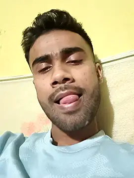 Snapshot of Skinny_Bigass_23 chatting on February 18, 2025, 6:58 pm Skinny Bigass 23 online show from February 18, 2025, 6:58 pm