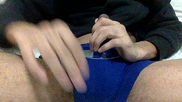 Snapshot of cuckoldmygf chatting on February 15, 2025, 5:51 am cuckoldmygf online show from February 15, 2025, 5:51 am