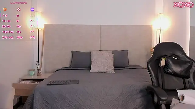 Saori newman online show from March 28, 2026, 11:54 am