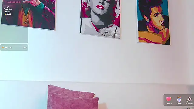 Lunamistyc online show from February 19, 2025, 10:20 pm