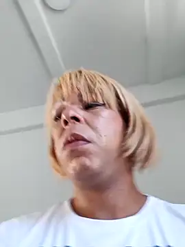 blondebitchlitle online show from March 9, 2025, 5:06 pm