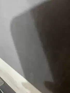 mylovetr1 online show from February 18, 2025, 4:48 am