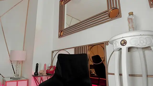 Snapshot of Charlie_Doll chatting on March 6, 2025, 8:52 am Charlie Doll online show from March 6, 2025, 8:52 am