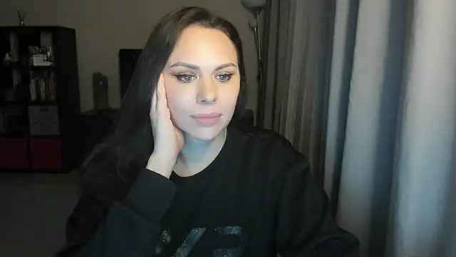 MollyCheiz online show from February 28, 2026, 4:08 pm