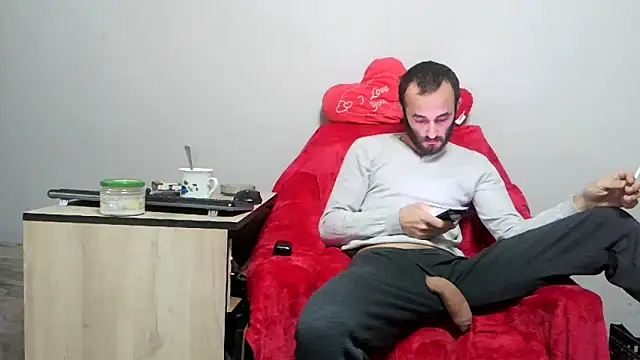 kisandgioni online show from February 25, 2025, 7:36 pm