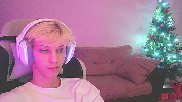 Ostin meow online show from January 4, 2025, 2:25 pm