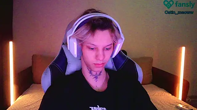 Ostin meow online show from February 28, 2025, 1:25 pm