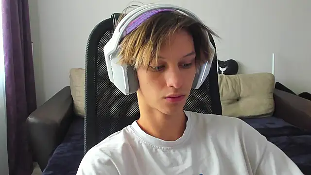 Ostin meow online show from September 23, 2025, 7:11 am