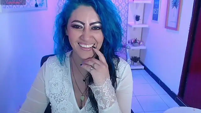 scarleth blue online show from March 3, 2025, 3:08 am