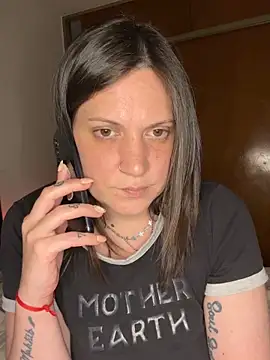 Snapshot of Macadiez10 chatting on October 8, 2025, 3:26 am Macadiez10 online show from October 8, 2025, 3:26 am