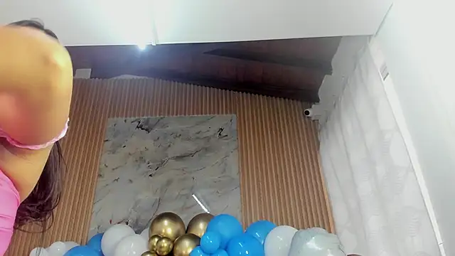 Any topless online show from September 25, 2025, 11:03 am